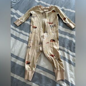 Hanna Anderson farmer print footies